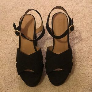 Black platform Heels